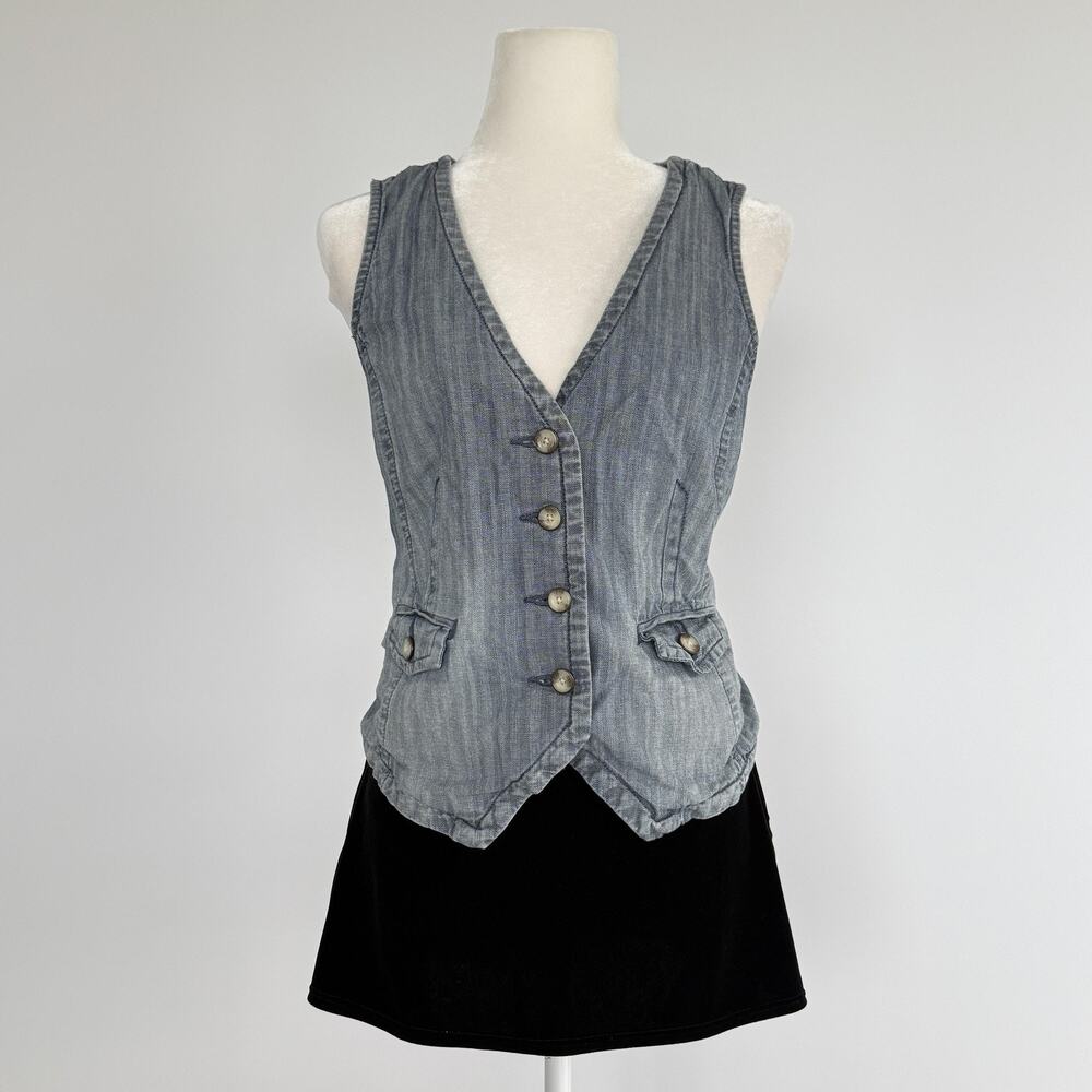 Eddie Bauer Vest Womens Medium Blue Denim Button Front Buckle Back Pockets